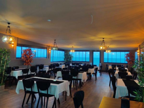 The Elysian Resort Hotel & Restaurant - Bar